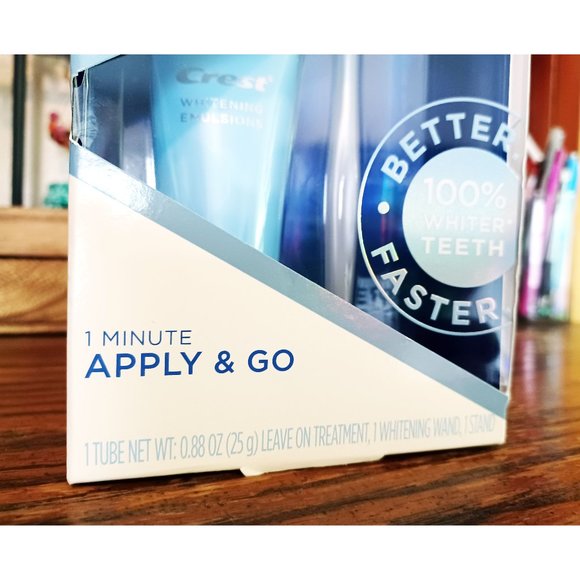 Crest Bath & Body Crest Whitening Emulsions Teeth Whitening Kit